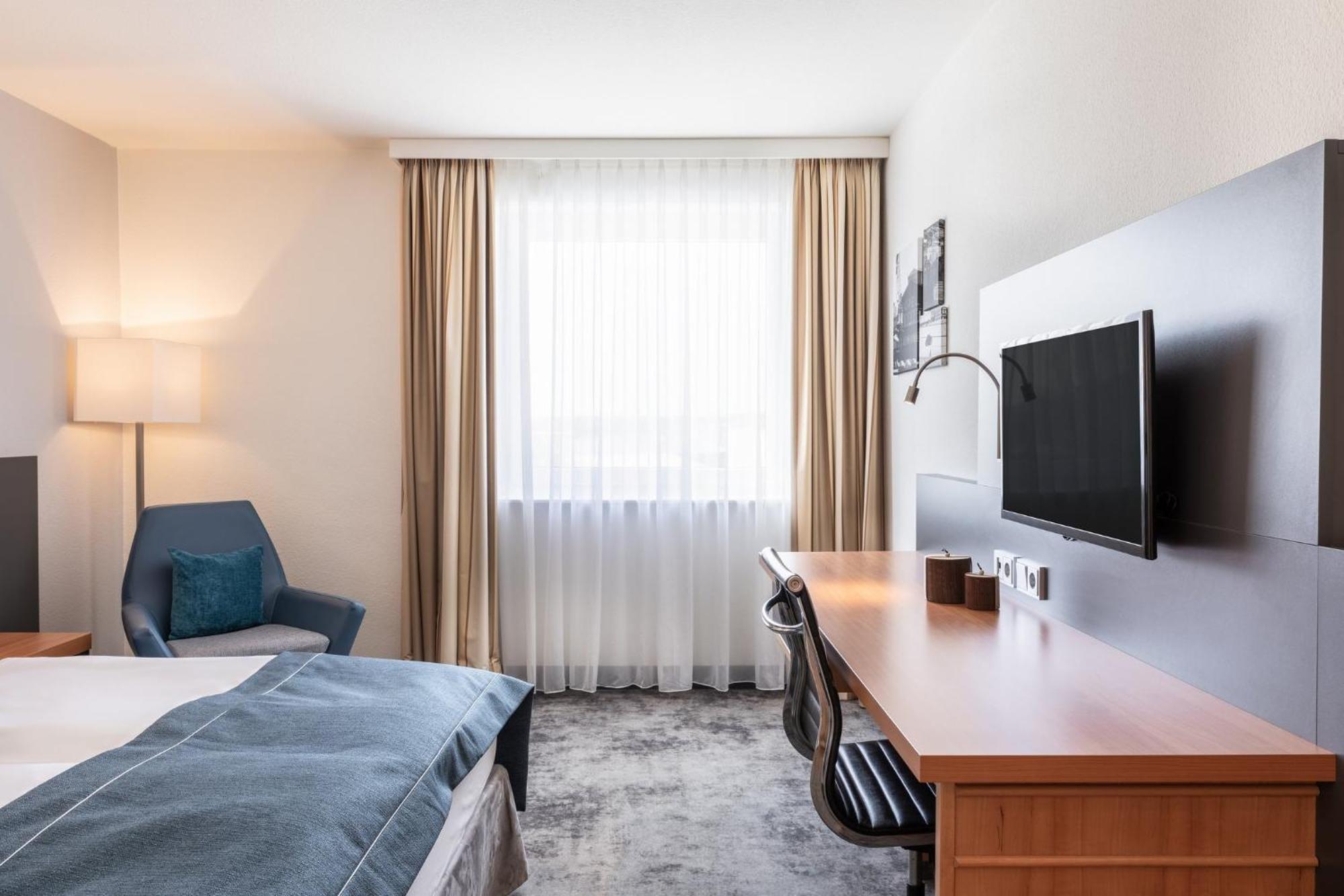 Garner Hotel Ruesselsheim By Ihg Extérieur photo