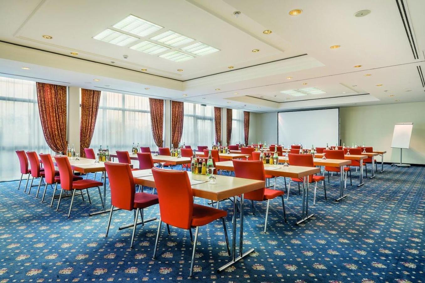 Garner Hotel Ruesselsheim By Ihg Extérieur photo